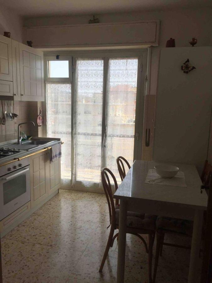 A Due Passi Dal Mare Apartment Vallecrosia Ngoại thất bức ảnh