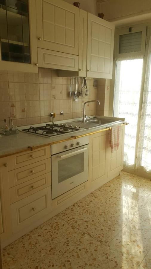 A Due Passi Dal Mare Apartment Vallecrosia Ngoại thất bức ảnh